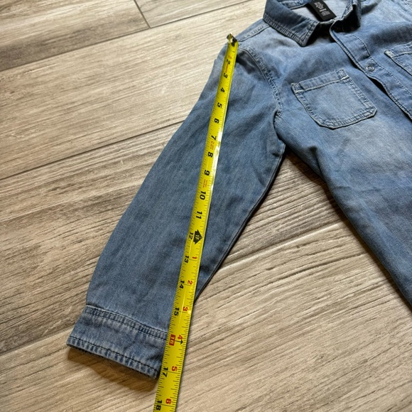 H&M Jean button down shirt size 7-8 - Picture 3 of 7